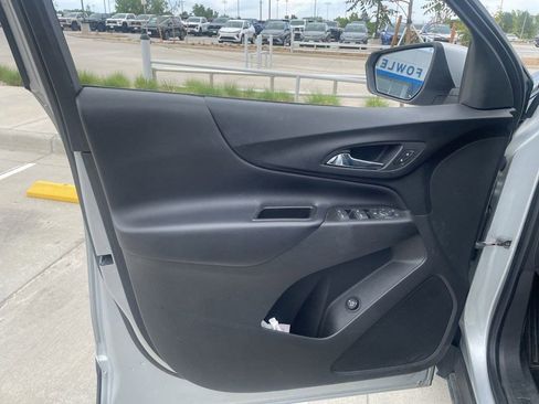 Used 2020 Chevrolet Equinox LT AWD/4WD image 13