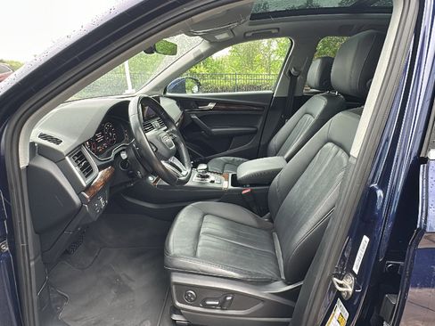 Used 2018 Audi Q5 2.0T Premium Plus w/ Premium Plus Package AWD/4WD image 12