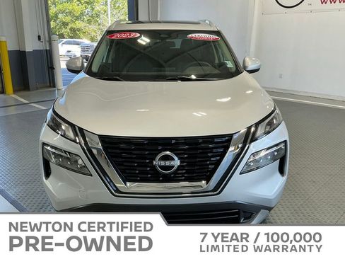 Used 2023 Nissan Rogue SV w/ SV Premium B Package FWD image 20