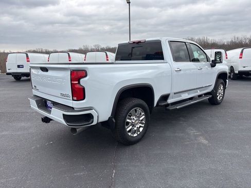 New 2026 Chevrolet Silverado 2500 High Country w/ High Country Premium Package AWD/4WD image 3
