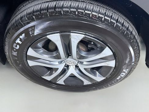 Used 2017 Toyota RAV4 LE w/ All Weather Liner Package FWD image 28