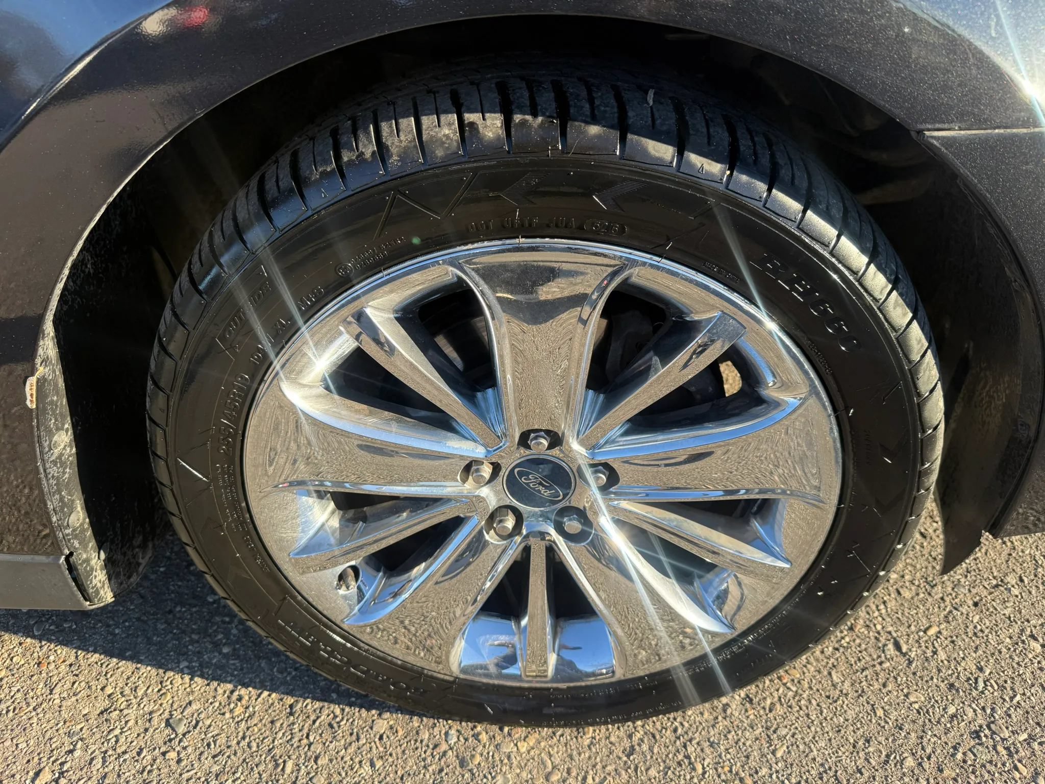 Used 2010 Ford Taurus Limited FWD image 12