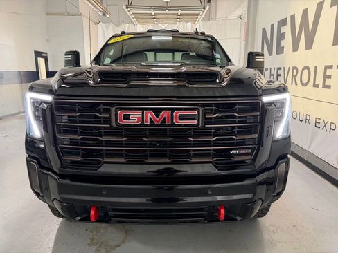 Used 2024 GMC Sierra 2500 AT4X AWD/4WD image 42