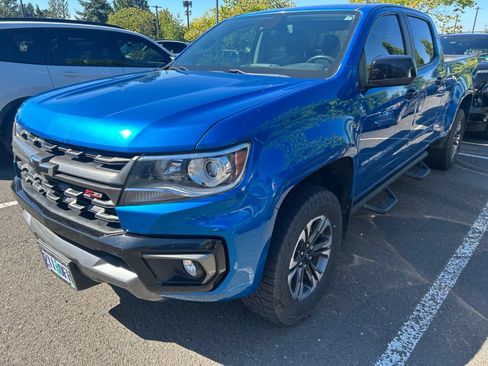 Used 2021 Chevrolet Colorado Z71 w/ Safety Package AWD/4WD image 1
