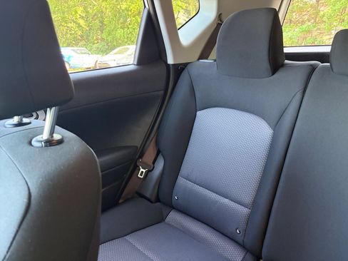 Used 2025 Kia Soul LX w/ LX Technology Package FWD image 37