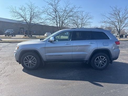 Used 2018 Jeep Grand Cherokee Limited image 4