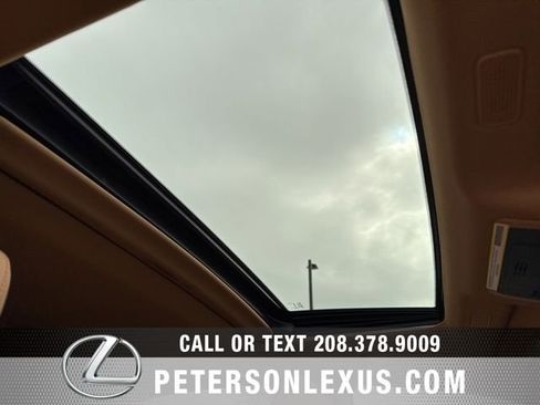 Used 2024 Lexus ES 350 w/ Accessory Package (Z2) image 15