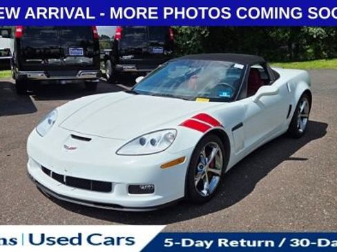 Used 2012 Chevrolet Corvette Grand Sport w/ 3LT Preferred Equipment Group RWD image 3