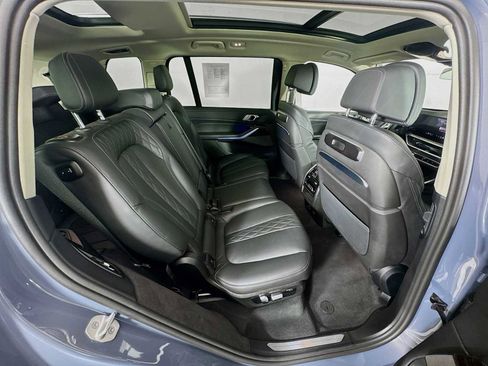 Used 2025 BMW X7 xDrive40i image 56