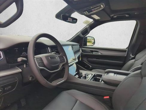 New 2026 Jeep Grand Wagoneer Limited AWD/4WD image 2