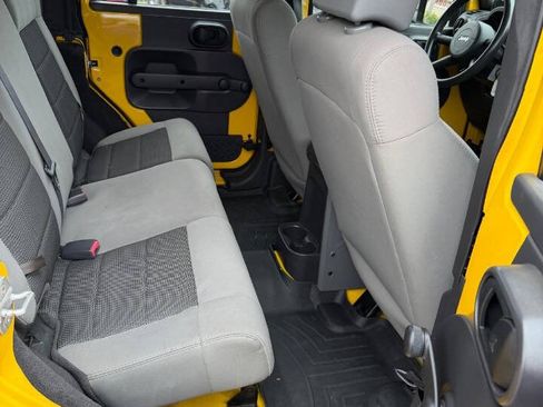 Used 2009 Jeep Wrangler Unlimited X RWD image 30