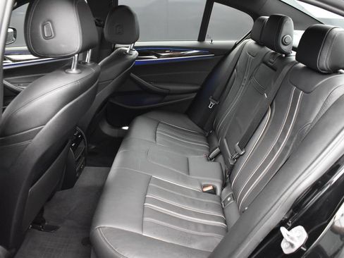 Used 2021 BMW 540i w/ M Sport Package RWD image 12