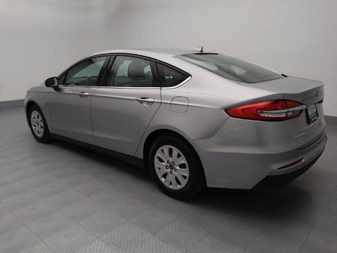 Used 2020 Ford Fusion S image 3