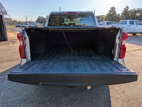 Used 2022 Chevrolet Silverado 1500 Custom image 13