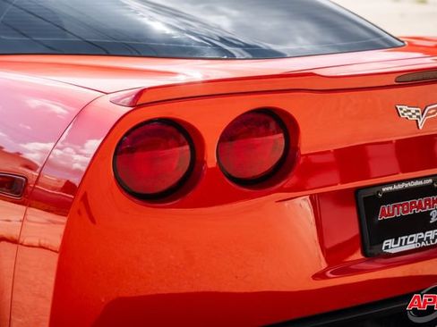 Used 2011 Chevrolet Corvette Z06 w/ Z06 Carbon Fiber Package RWD image 51