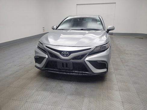 Used 2022 Toyota Camry SE image 15