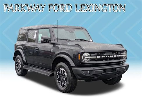 New 2025 Ford Bronco Outer Banks image 3