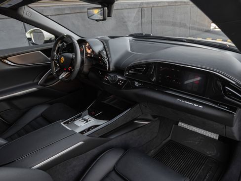 Used 2025 Ferrari Purosangue image 37