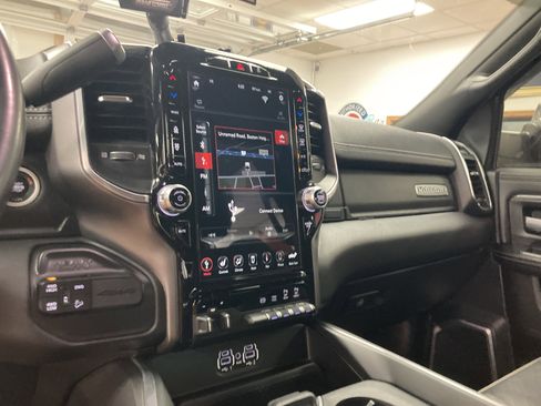 Used 2021 RAM 2500 Laramie image 13