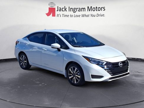 New 2025 Nissan Versa SV w/ Trunk Package image 7