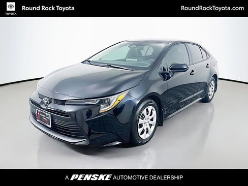 Used 2025 Toyota Corolla LE image 1