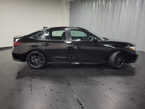 Used 2025 Honda Civic Sport image 9
