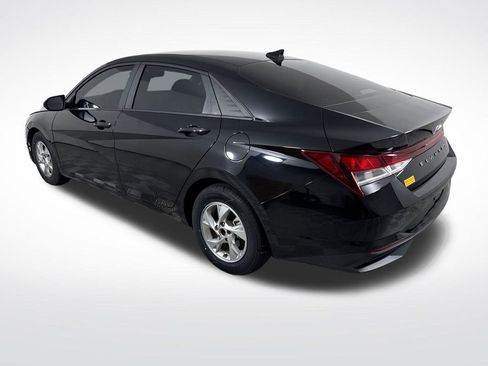 Used 2023 Hyundai Elantra SE FWD image 6