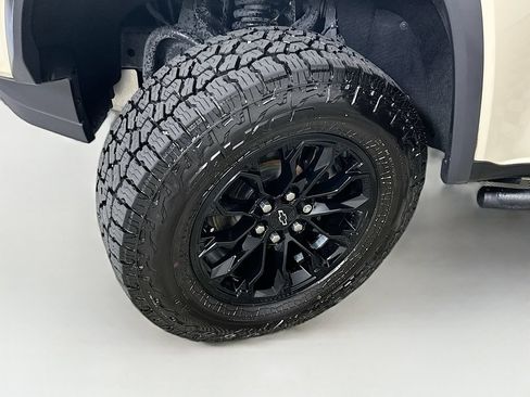 Used 2021 Chevrolet Colorado ZR2 AWD/4WD image 24