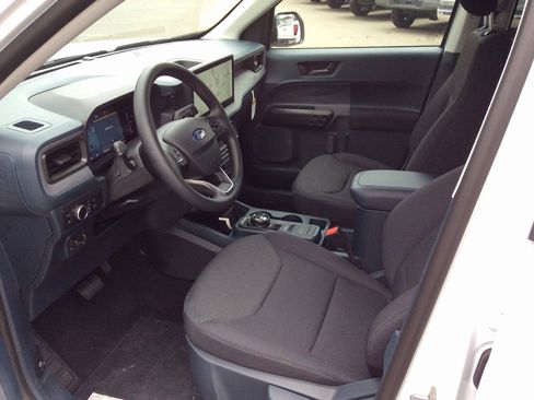 New 2025 Ford Maverick XL w/ Equipment Group 101A image 30