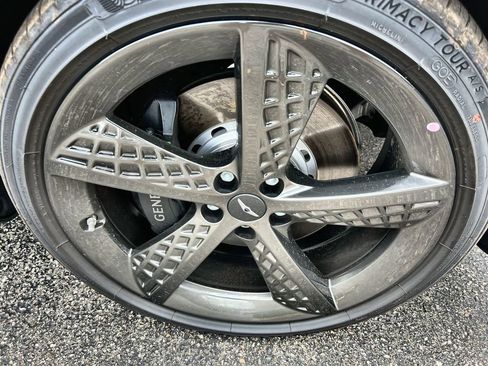 Certified 2025 Genesis GV70 3.5T Sport w/ Sport Advanced Package image 13