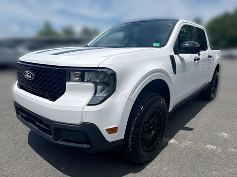 Used 2025 Ford Maverick XLT w/ XLT Luxury Package AWD/4WD image 1