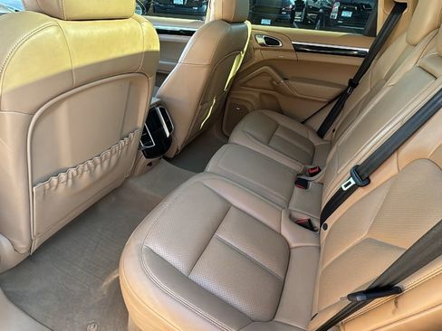 Used 2015 Porsche Cayenne S AWD/4WD image 13
