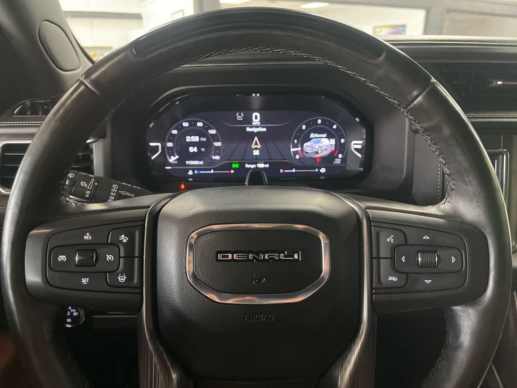 Used 2023 GMC Yukon XL Denali Ultimate AWD/4WD image 34