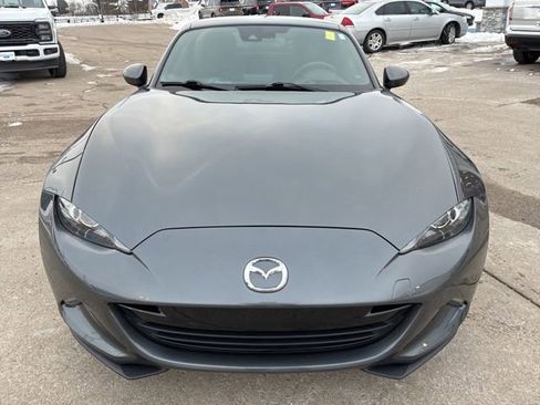 Used 2019 MAZDA MX-5 Miata RF Grand Touring image 2