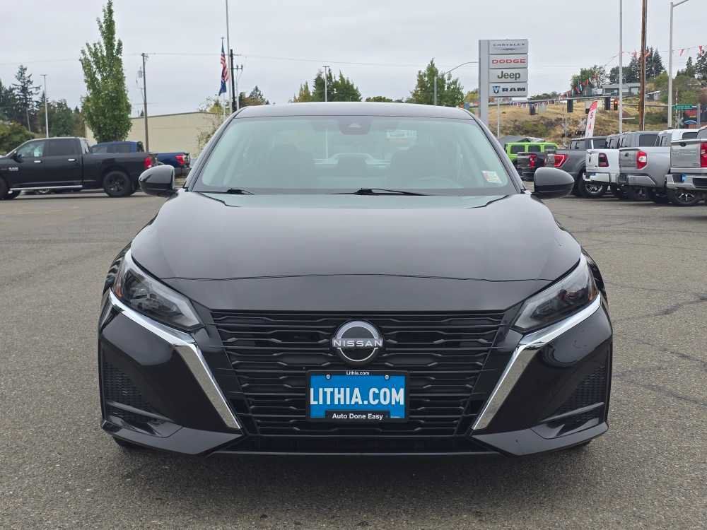 Used 2023 Nissan Altima 2.5 SV w/ SV Premium Package FWD image 8