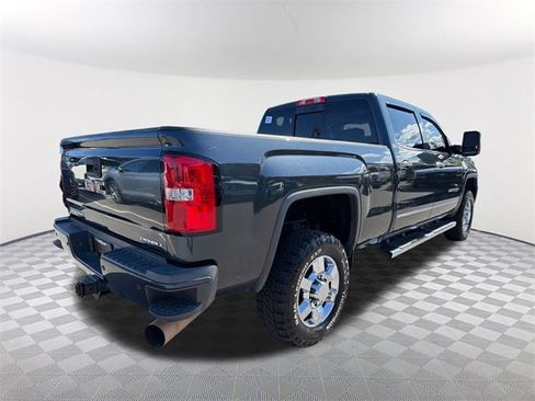 Used 2018 GMC Sierra 3500 Denali w/ Duramax Plus Package image 5
