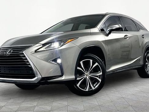 Used 2017 Lexus RX 350 FWD w/ Premium Package image 2