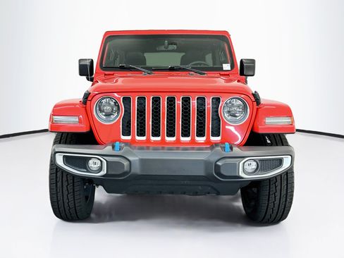 Used 2023 Jeep Wrangler Unlimited Sahara AWD/4WD image 2