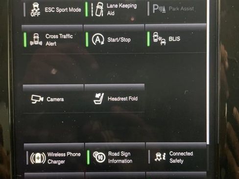 Used 2021 Volvo XC90 T5 Momentum w/ Climate Package image 18