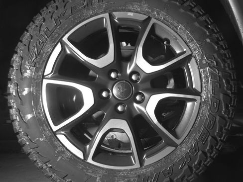 Used 2025 Jeep Compass Trailhawk AWD/4WD image 15