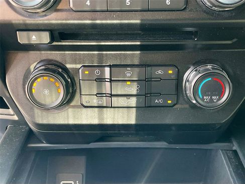 Used 2018 Ford F150 XL w/ Equipment Group 101A Mid AWD/4WD image 15