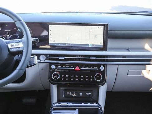 New 2026 Hyundai Tucson Limited AWD/4WD image 16