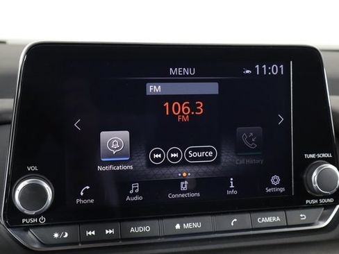 Used 2026 Nissan Rogue SV FWD image 33
