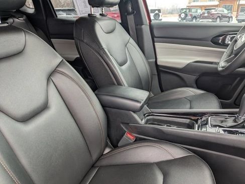 Used 2023 Jeep Compass Limited AWD/4WD image 10