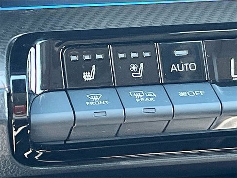 Used 2026 Toyota Prius Limited image 19