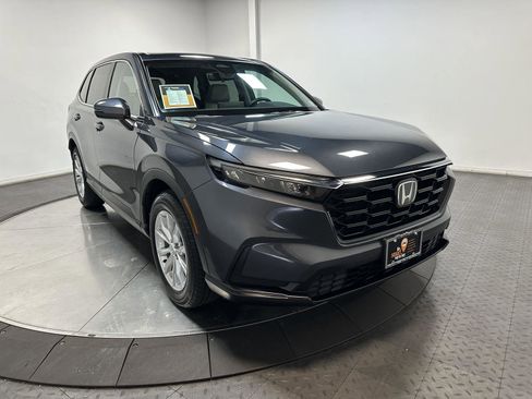 Used 2025 Honda CR-V EX image 2