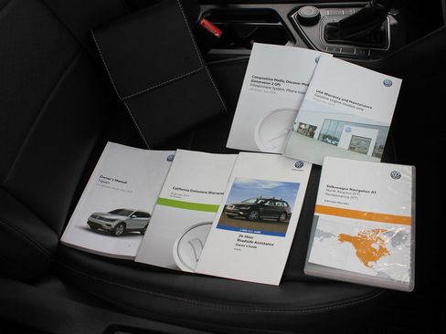 Used 2019 Volkswagen Tiguan SEL image 33