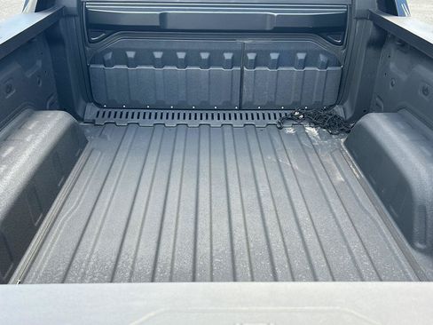 Used 2025 GMC Sierra EV Denali AWD/4WD image 5