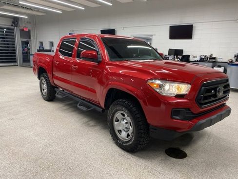 Used 2021 Toyota Tacoma SR image 3