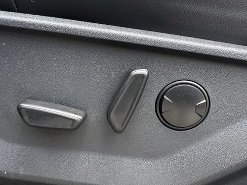 Used 2025 Ford Expedition Max Platinum AWD/4WD image 26